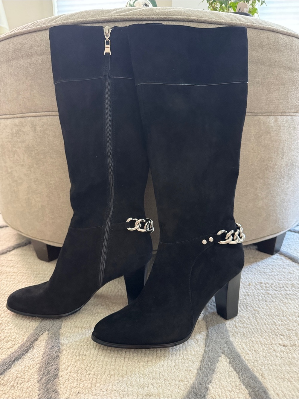 Tahari Suede boots - Black